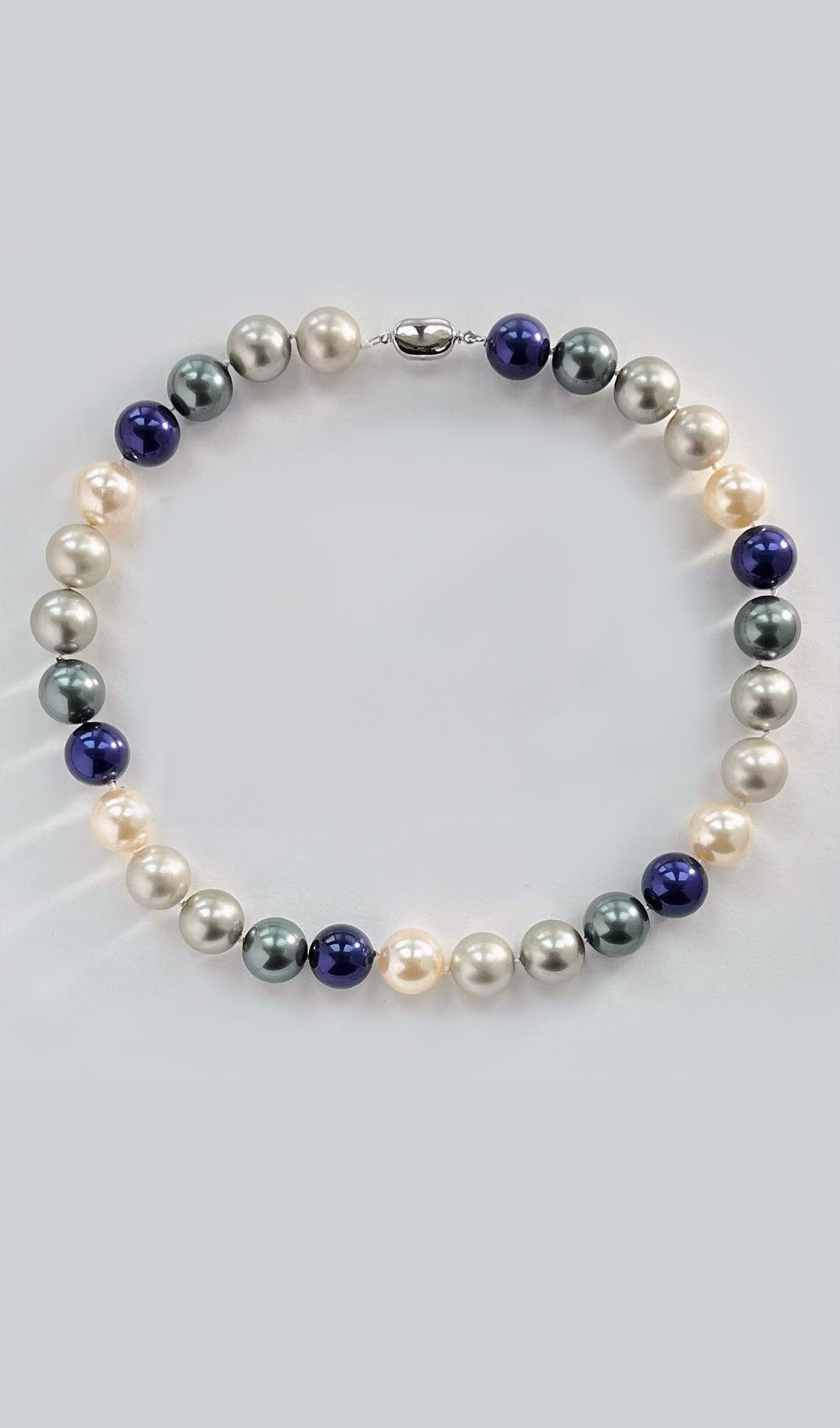Léa - Pearl Clavicle Necklace