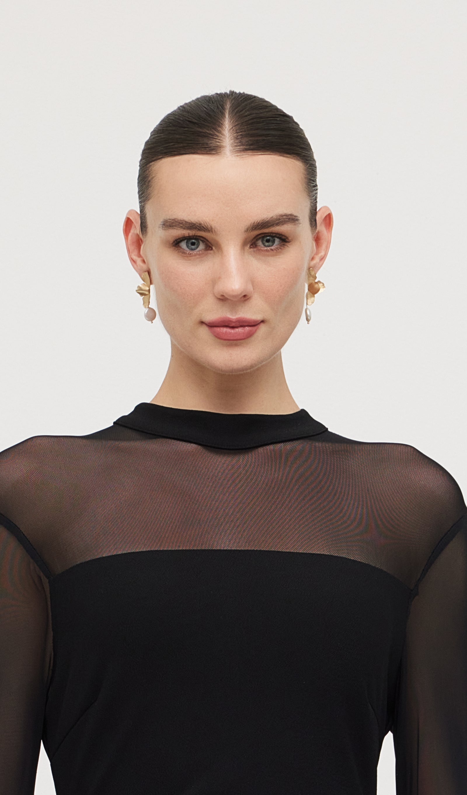 Camille - Gold Flower Earrings