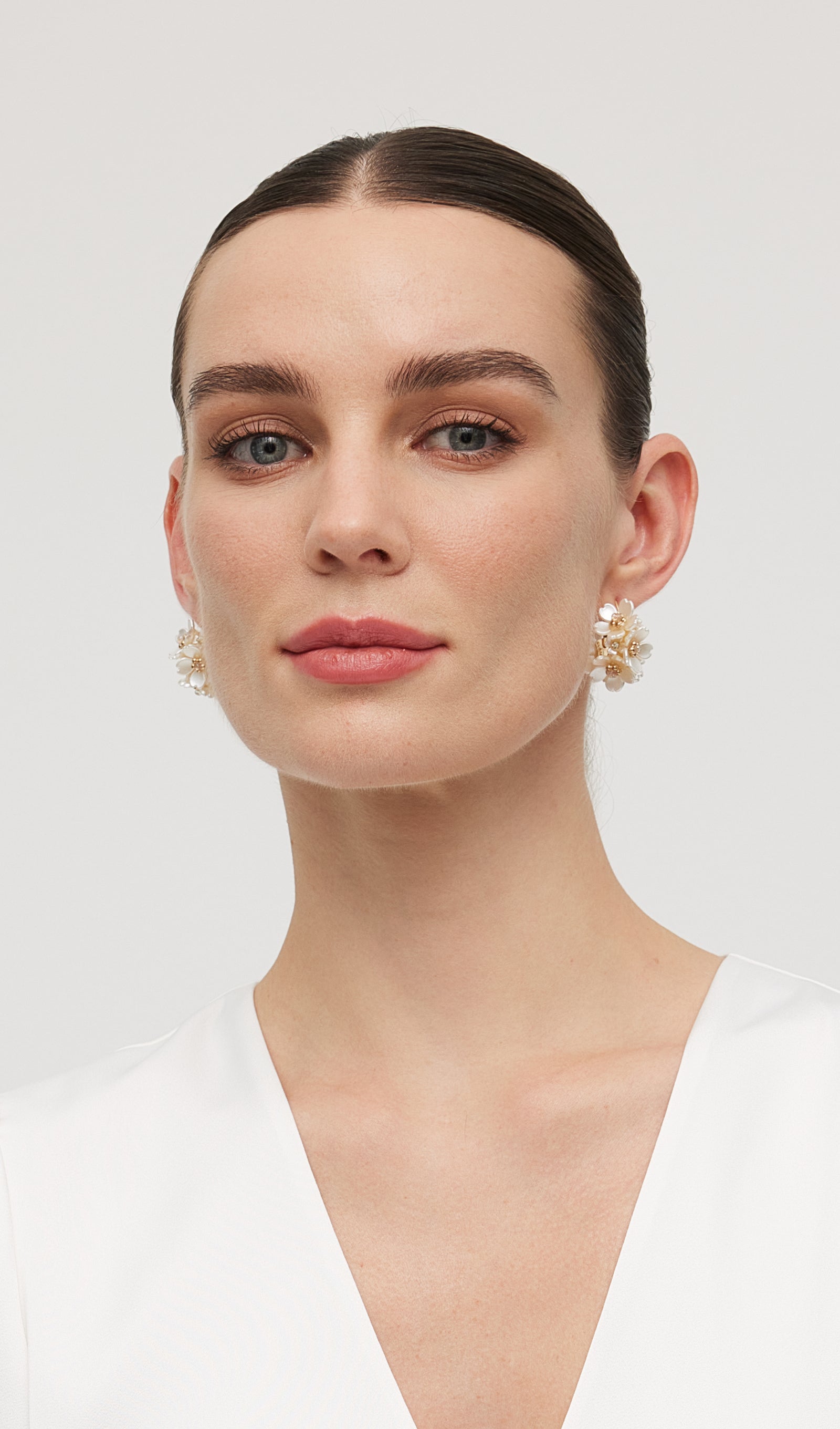Orane - Pearl Petal Earrings