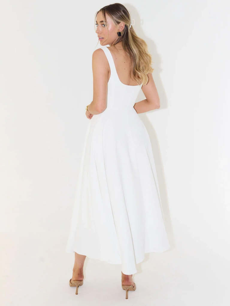 Clara - Luna Dress