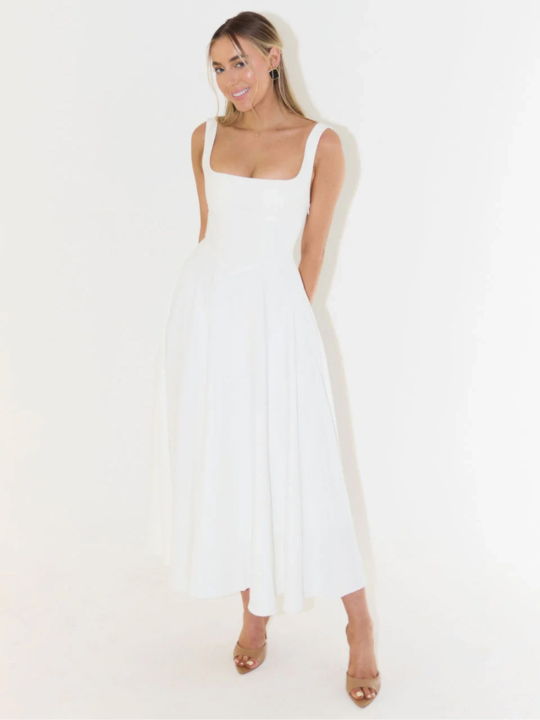 Clara - Luna Dress